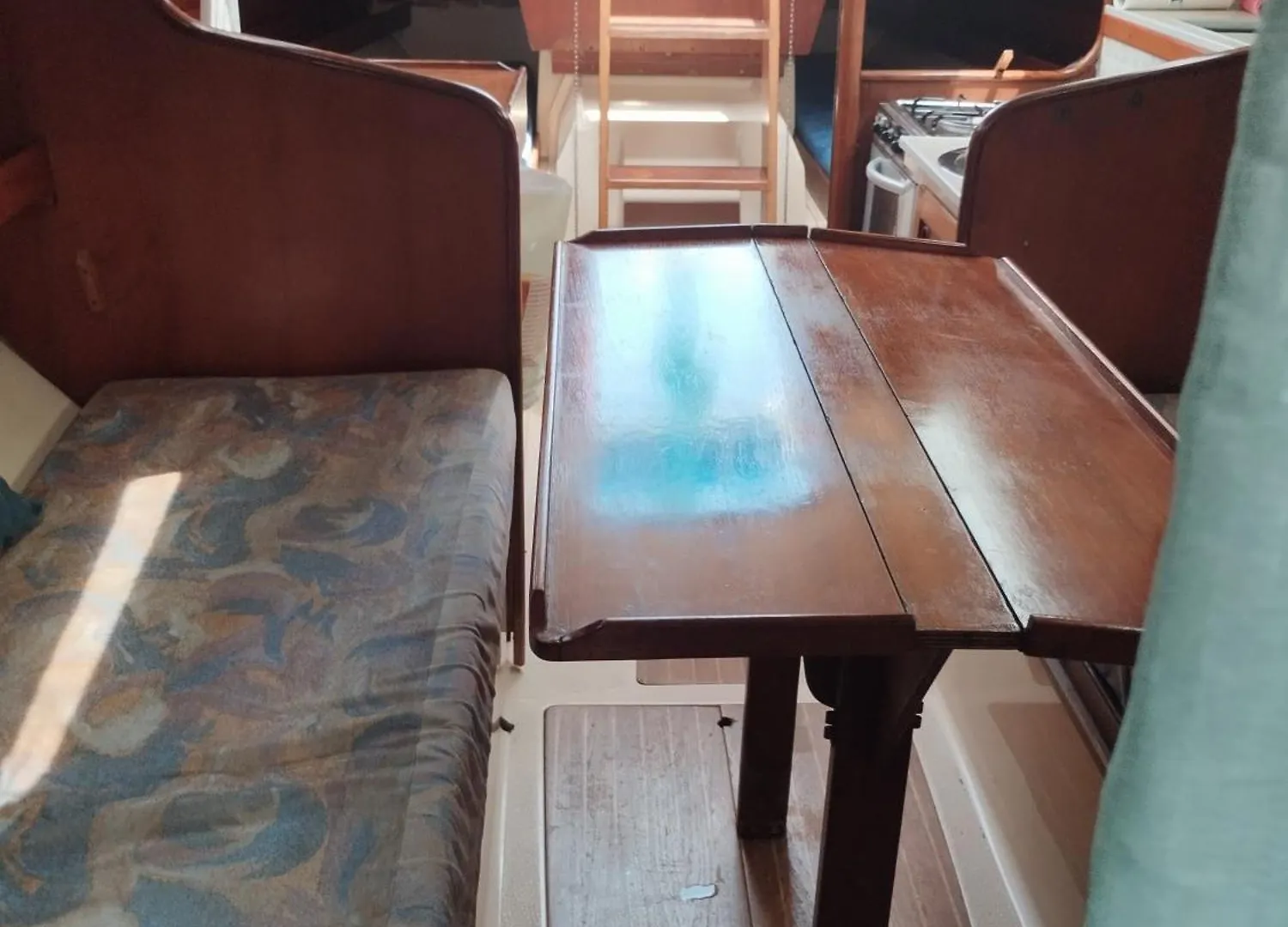Úszó hotel Cavallino House Boat Olaszország